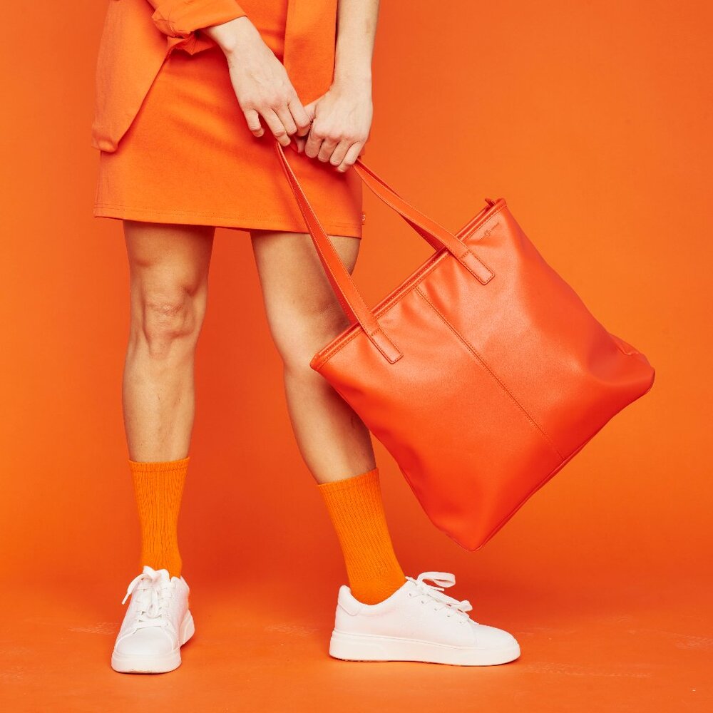 ORANGE PURSE VEGAN LEATHER TOTE
